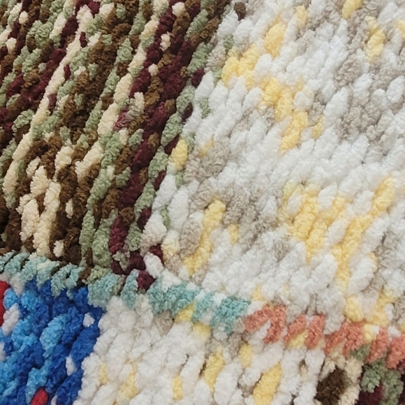 SOLD - VINTAGE Handmade Chenille Knit XL Blanket, Weighted Blanket, Patchwork - Picture 9 of 16